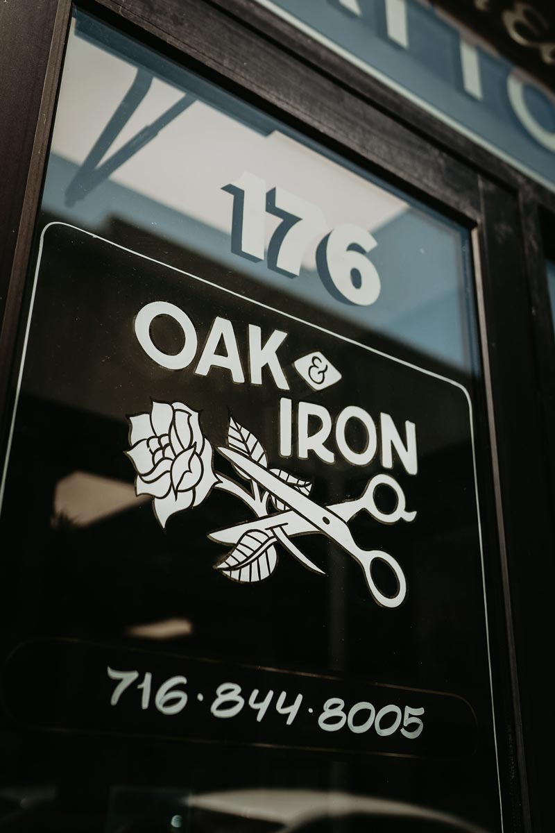 oak-and-iron-salon-tattoo-exterior-1